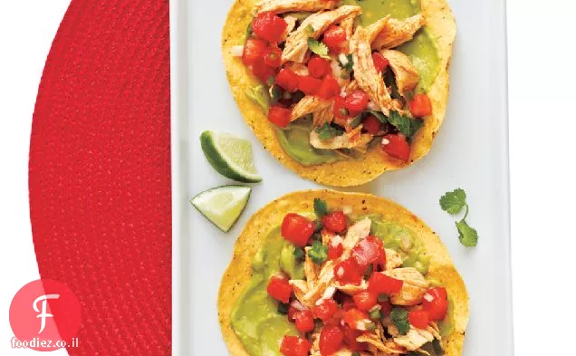 Tostadas עוף וגואקמולי