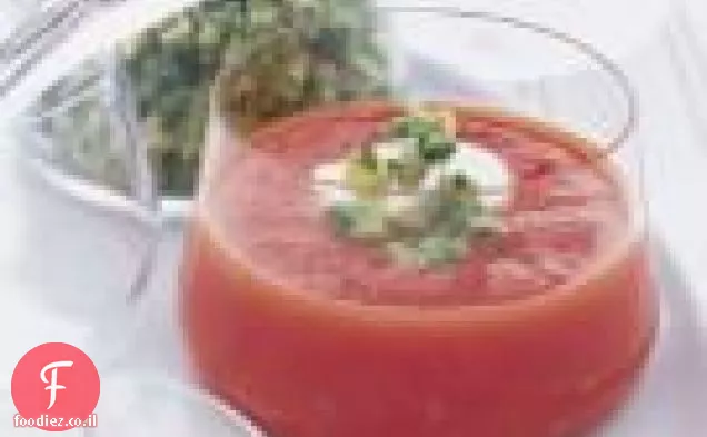 מרק עגבניות צונן עם סלסה אבוקדו