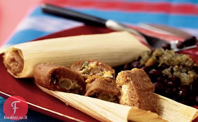 Tamales גבינת עיזים עם זיתים וצימוקים