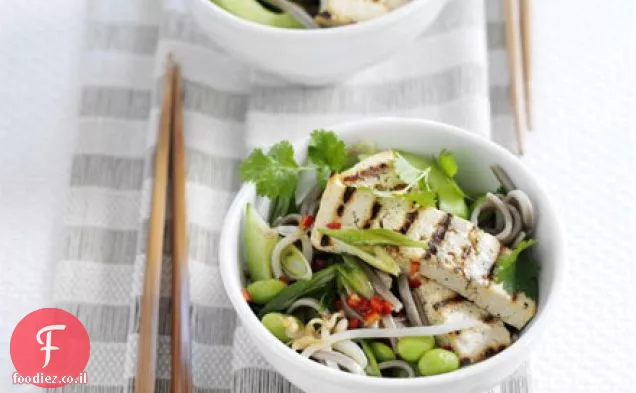 סובה אטריות & סלט edamame עם טופו בגריל