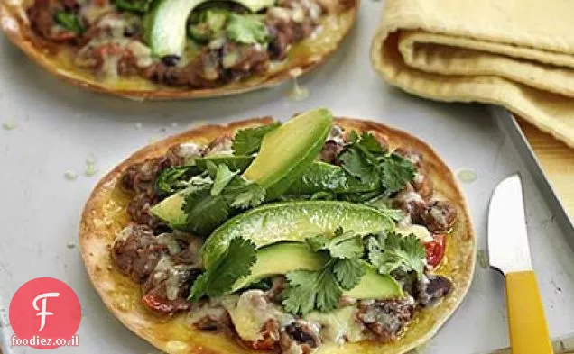 שעועית מתובלת & tostados אבוקדו