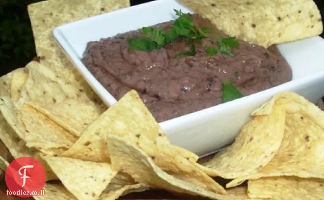 מטבל שעועית שחורה (Dip De Frijoles Negros)