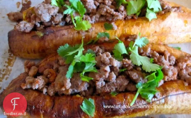 Plátanos Maduros Rellenos de Carne (פלנטנים בשלים ממולאים בבשר)