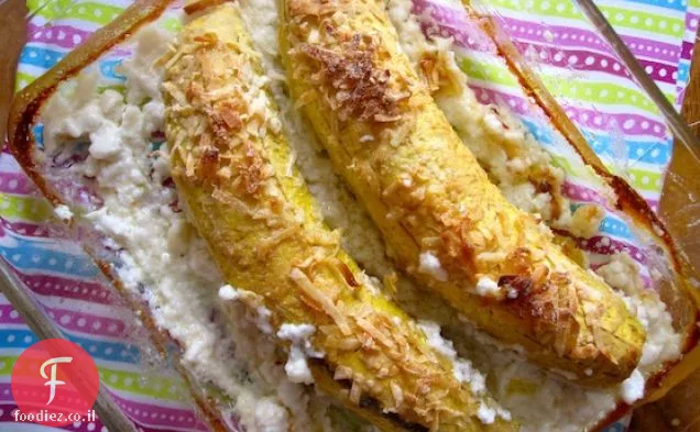 Platanos Asados ​​Con Coco (בצלחים אפויים בקוקוס)