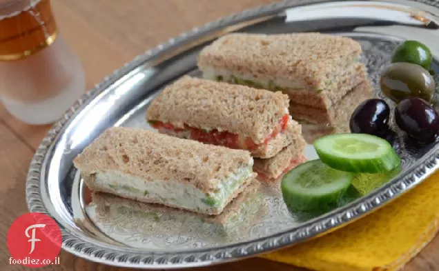 סנדביצ'ים עם אצבע מזרח תיכונית