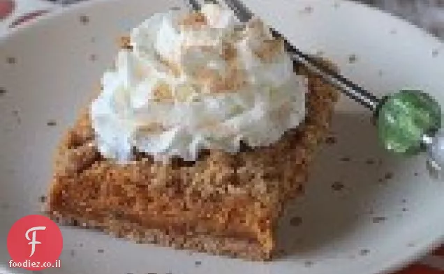 דלעת Streusel עוגת גבינה ברים