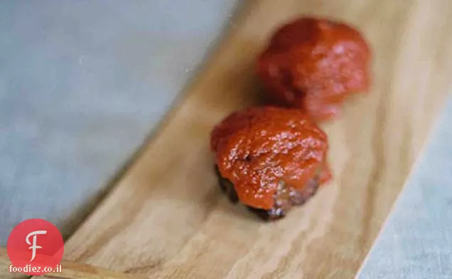 קציצות איטלקיות בצליפה-רוטב עגבניות
