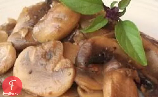 פטריות עם זיגוג רוטב סויה