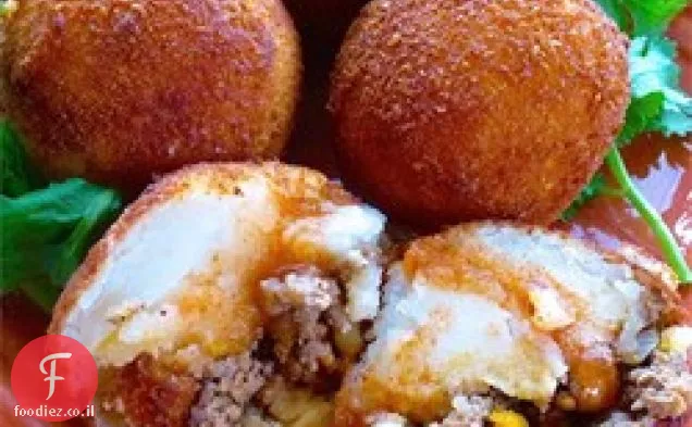Papas Rellenas (תפוחי אדמה ממולאים מטוגנים)