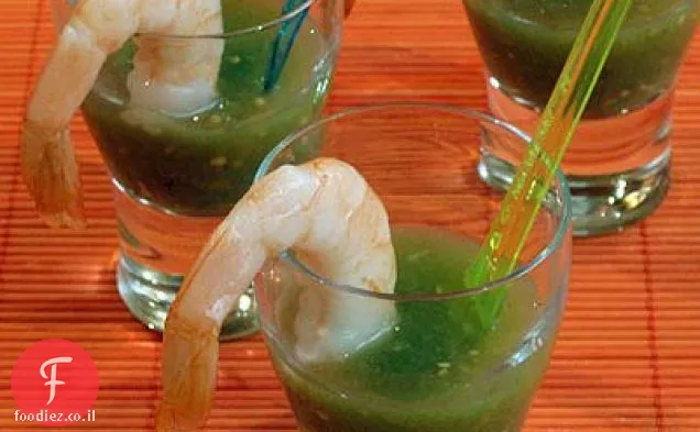 ירי שרימפס ו-Tomatillo Gazpacho