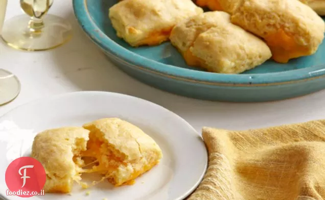 ביסקוויטים ממולאים בגבינה