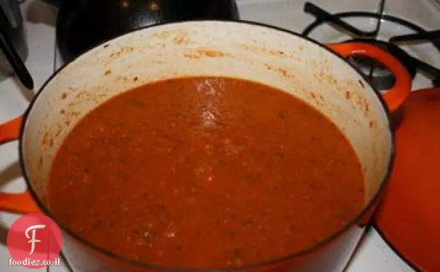 מרק עגבניות צלוי עם פנקטה פריך