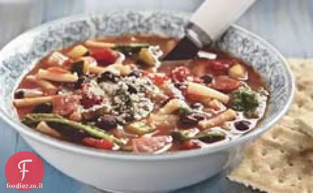 מרק מינסטרון שעועית שחורה