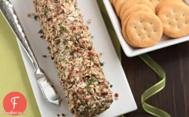 גבינת שמנת ועשב ואגוזים