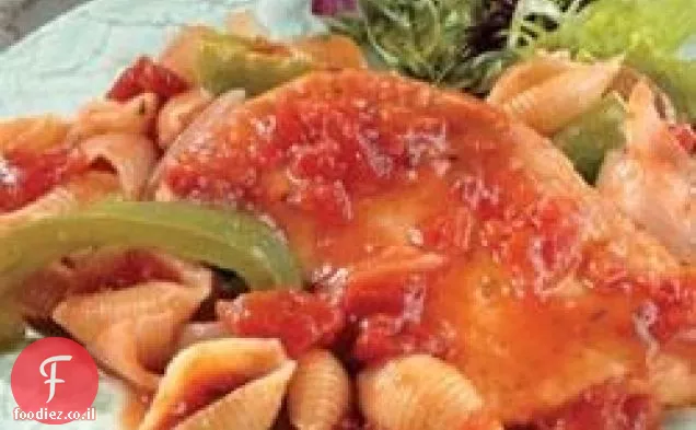 Cacciatore עוף ופסטה