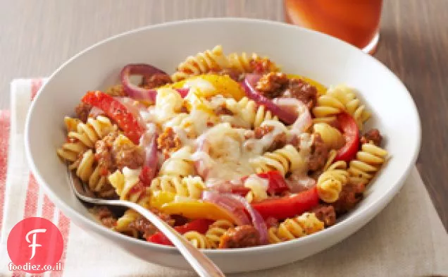 נקניק ופלפלים עם פסטה Rotini