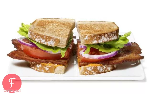 BLTs עם גבינה כחולה-בופאלו איולי
