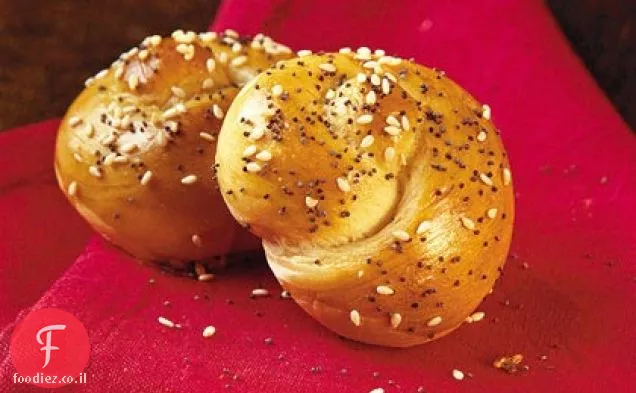 קשרי לחם שני זרעים