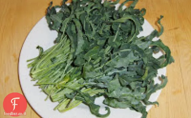 ברוקולי Spigarello ונקניקיות