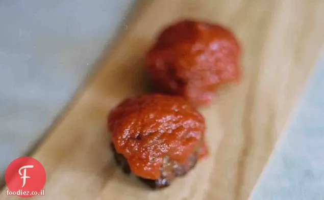 קציצות איטלקיות בצליפה-רוטב עגבניות