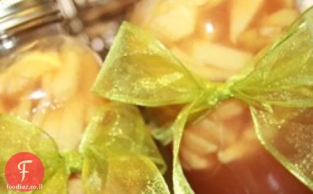 עוגת תפוחים בצנצנת