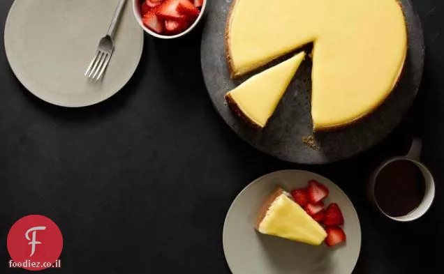 עוגת גבינה עם מאייר לימון-ג'ינג'ר קרד