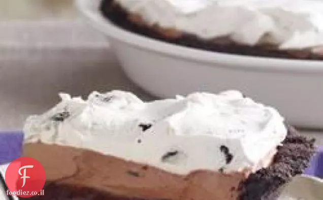 עוגת שוקולד עם שכבה משולשת OREO