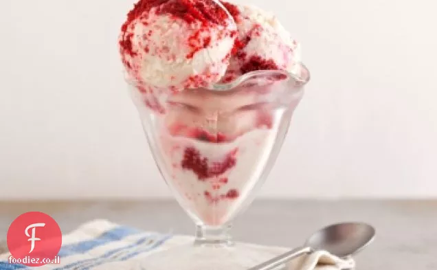 גלידת קטיפה אדומה