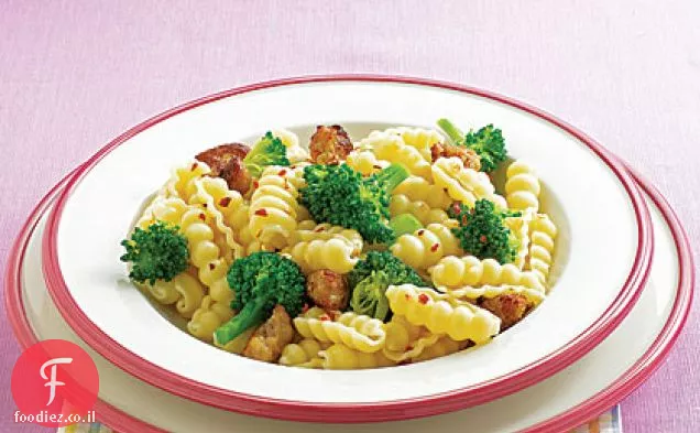 Cavatelli עם ברוקולי ונקניק