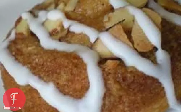 לחמניות סהר שקדים