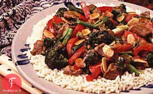 מוקפץ בקר כתום וברוקולי