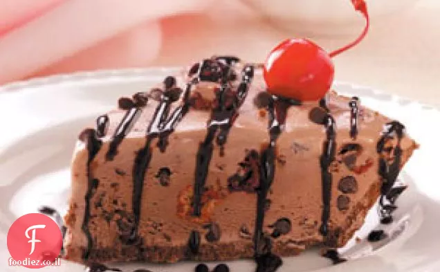 עוגת גלידת שוקולד דובדבן