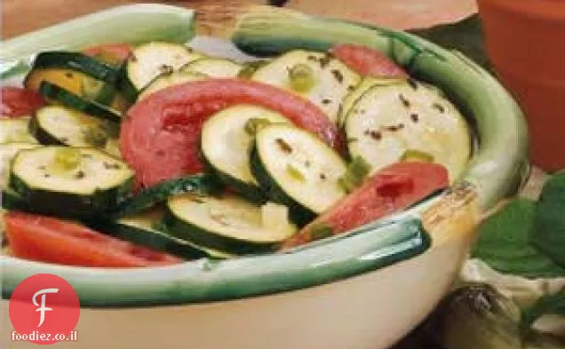 קישואים עגבניות לזרוק