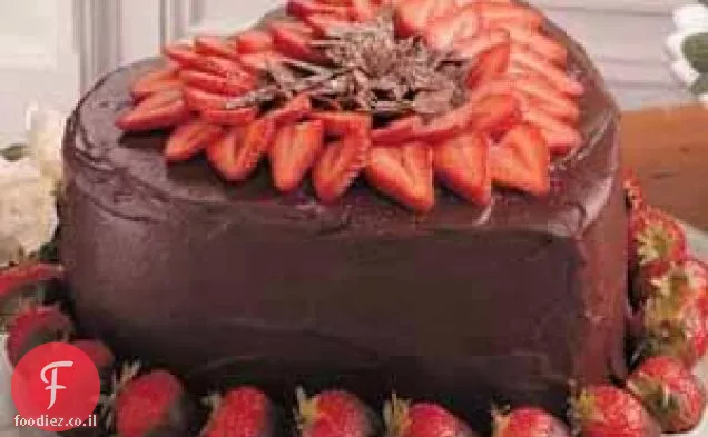 עוגת שוקולד תותים ויקטוריאנית