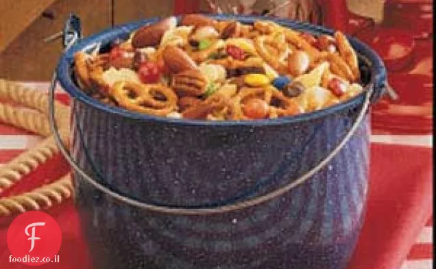 Happy Trails Snack Mix