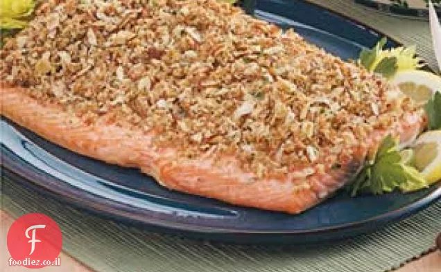 סלמון אפוי עם ציפוי פירורים