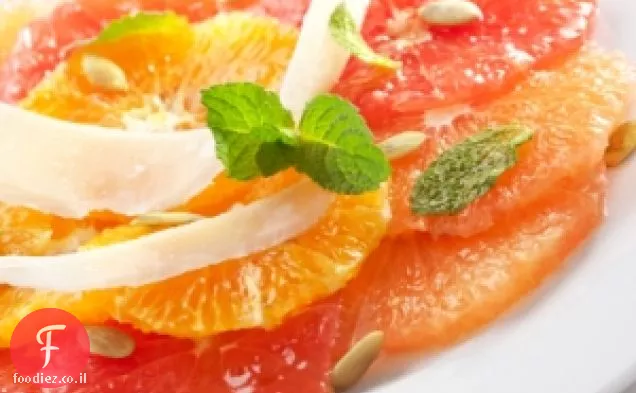 סלט בטן שטוח של חתול קורה