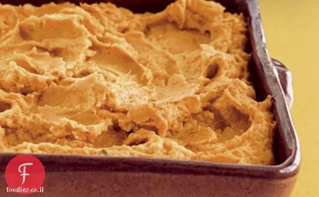 תפוחי אדמה אפויים עם משמשים ובורבון