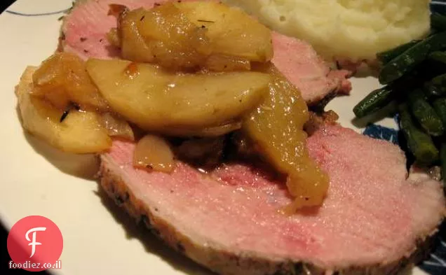 בריא & טעים: בשר חזיר צלוי En Cocotte עם תפוחים, שאלוט