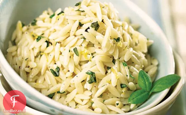 לימון בזיליקום Orzo עם פרמזן