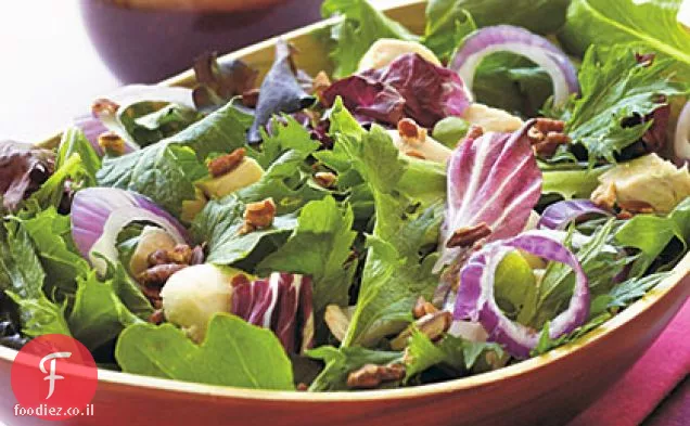 עוף וירקות באביב עם רוטב Açai