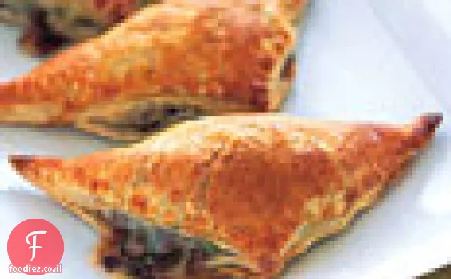 בננה-שעועית שחורה Empañadas