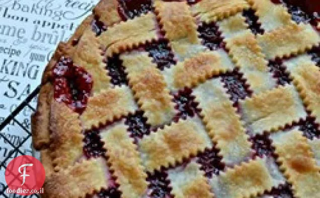 עוגת דובדבנים חמוצים