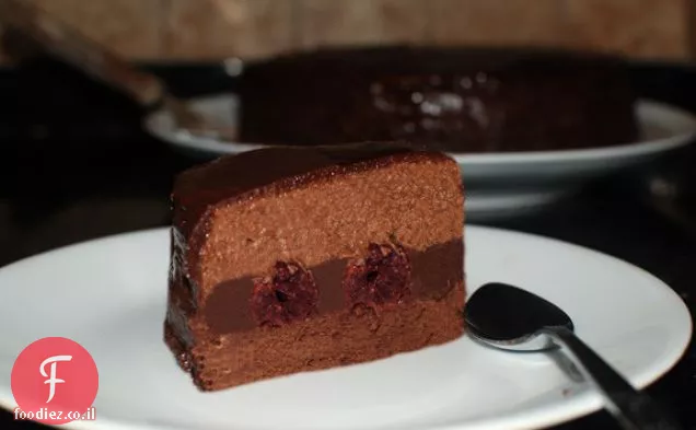 Lúdláb טורטה, או מוות על ידי שוקולד דובדבנים Maraschino