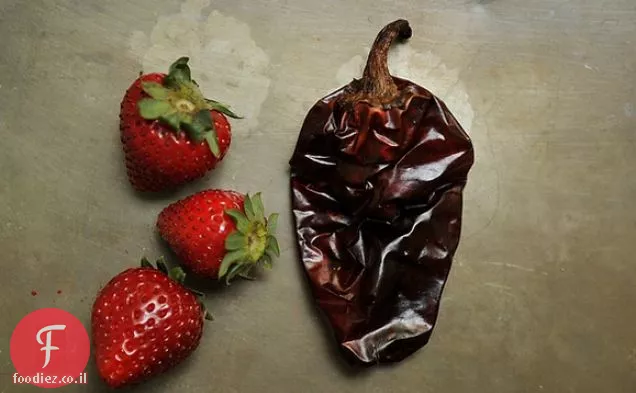 תותים משומרים עם צ'ילי