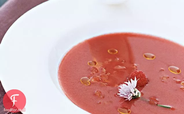 תות, עגבניות ושומר Gazpacho