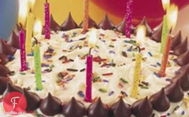 עוגת יום הולדת נשיקות הרשי