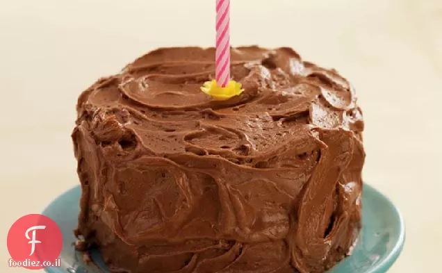 עוגה צהובה עם ציפוי שוקולד