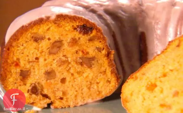 עוגת Bundt בטטה עם זיגוג רום מתובל בחמאה
