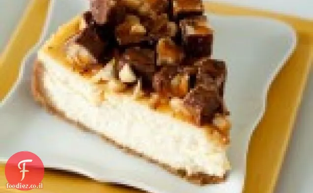 עוגת גבינה עם סניקרס